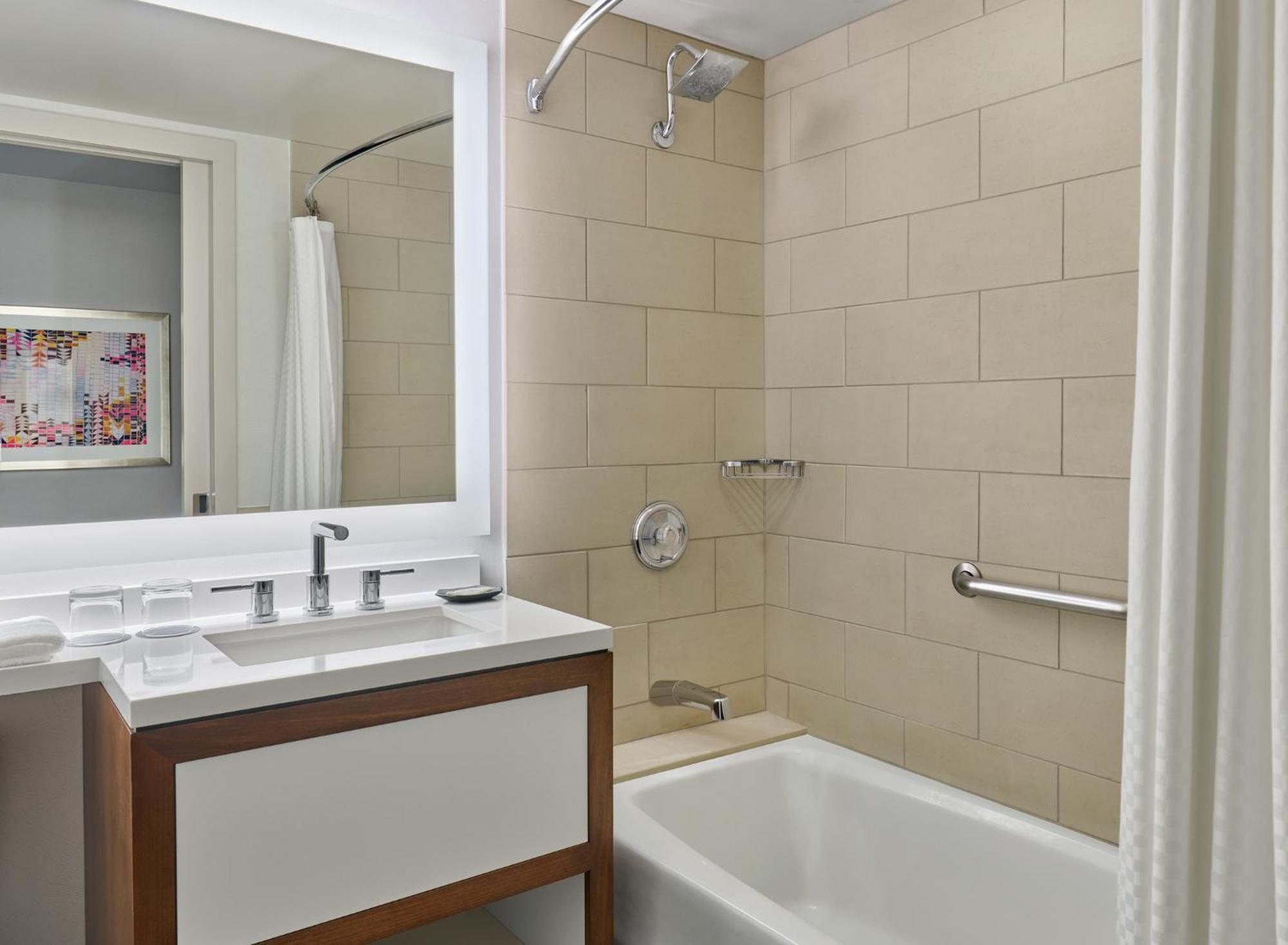 Classic King Guest Room,1547080618:JPEG